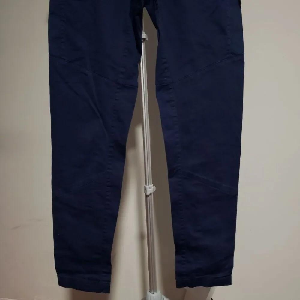 Nike Sportswear Men's Navy Cargo Pants Size 30 M 805110-451 Tapered Leg